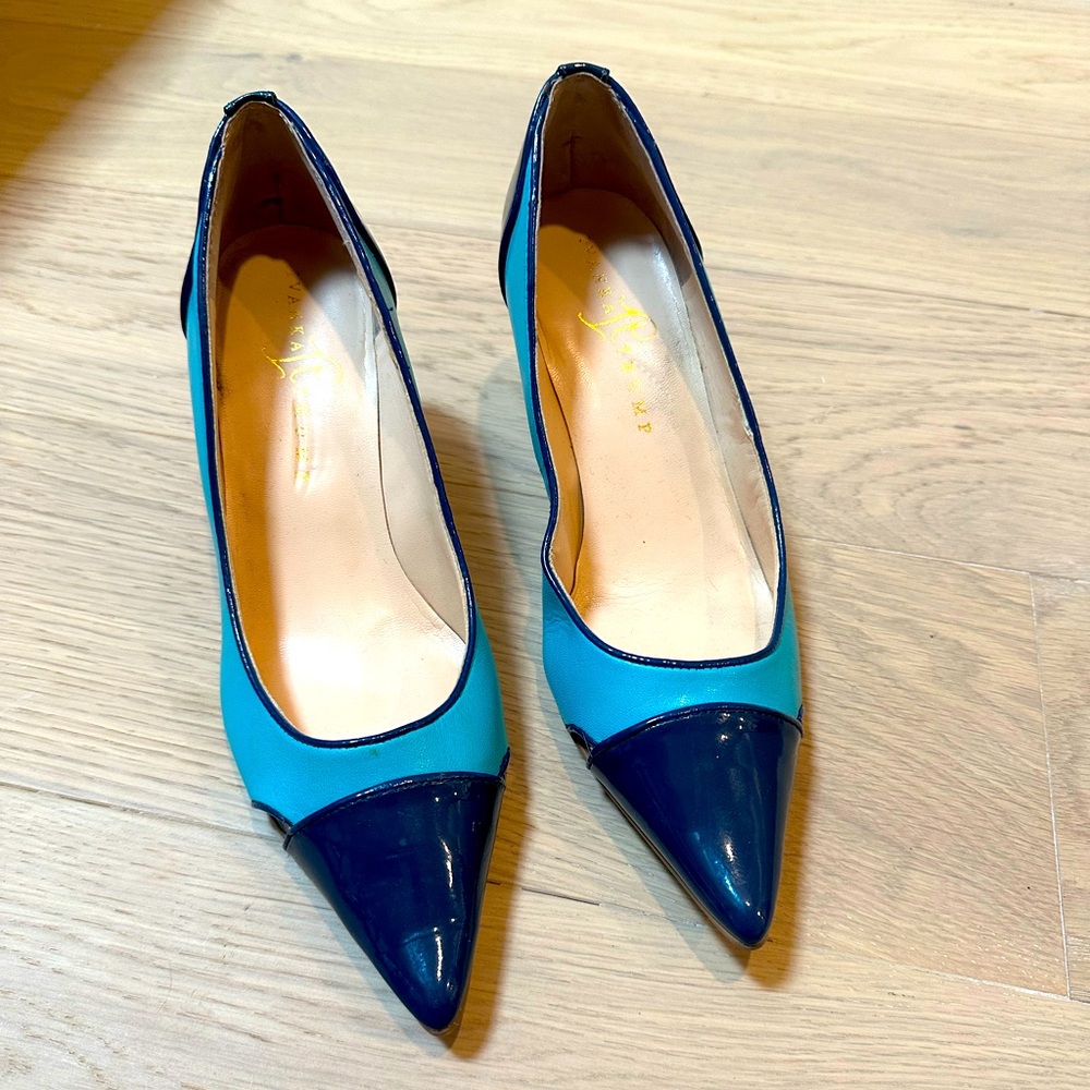 Two tone blue shoes